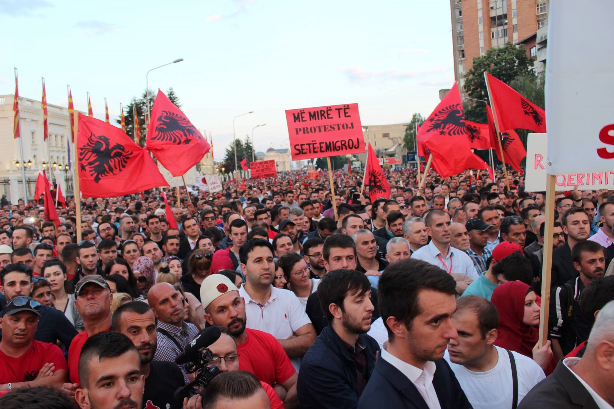 Makedonya'da hükümet protesto edildi - 766