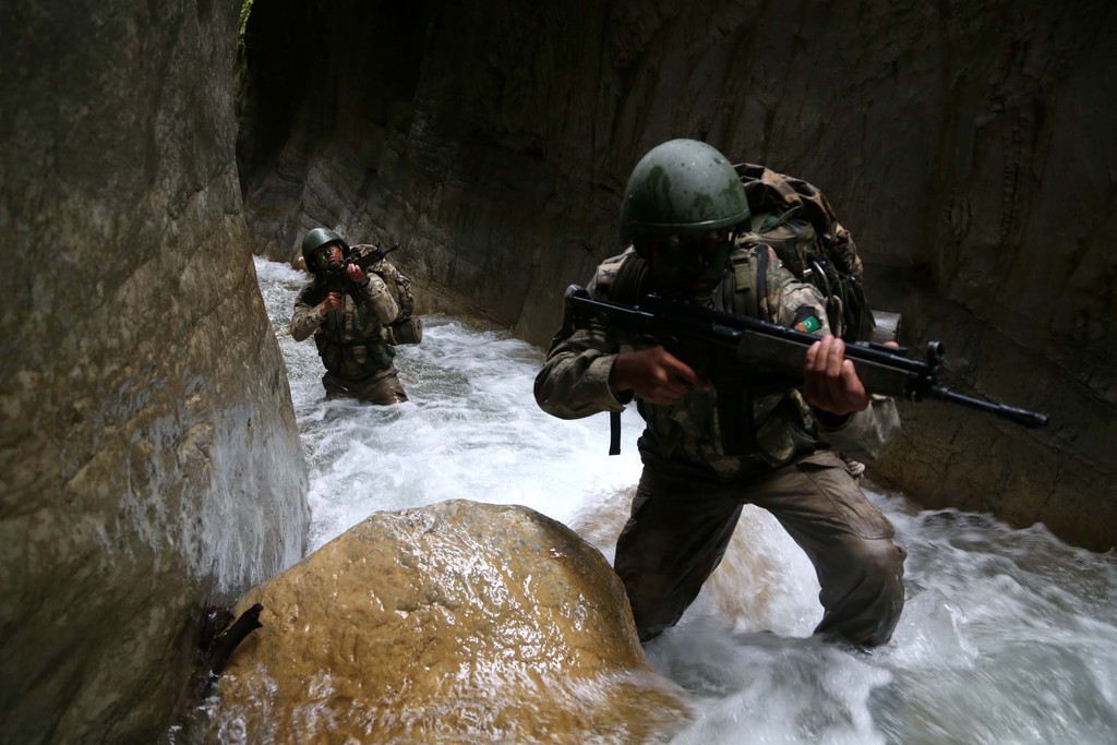 Komandolardan nefes kesen tatbikat - 629