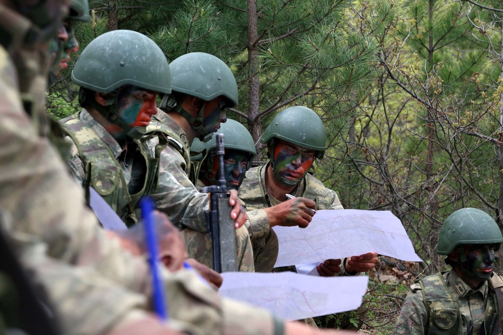 Komandolardan nefes kesen tatbikat - 782