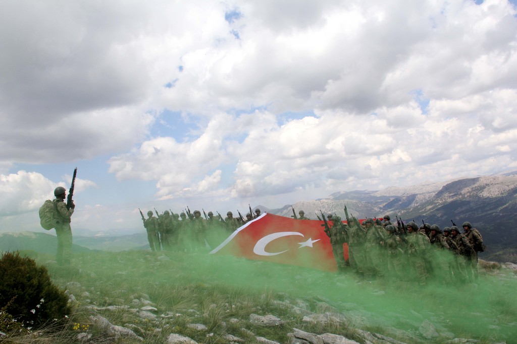 Komandolardan nefes kesen tatbikat - 863