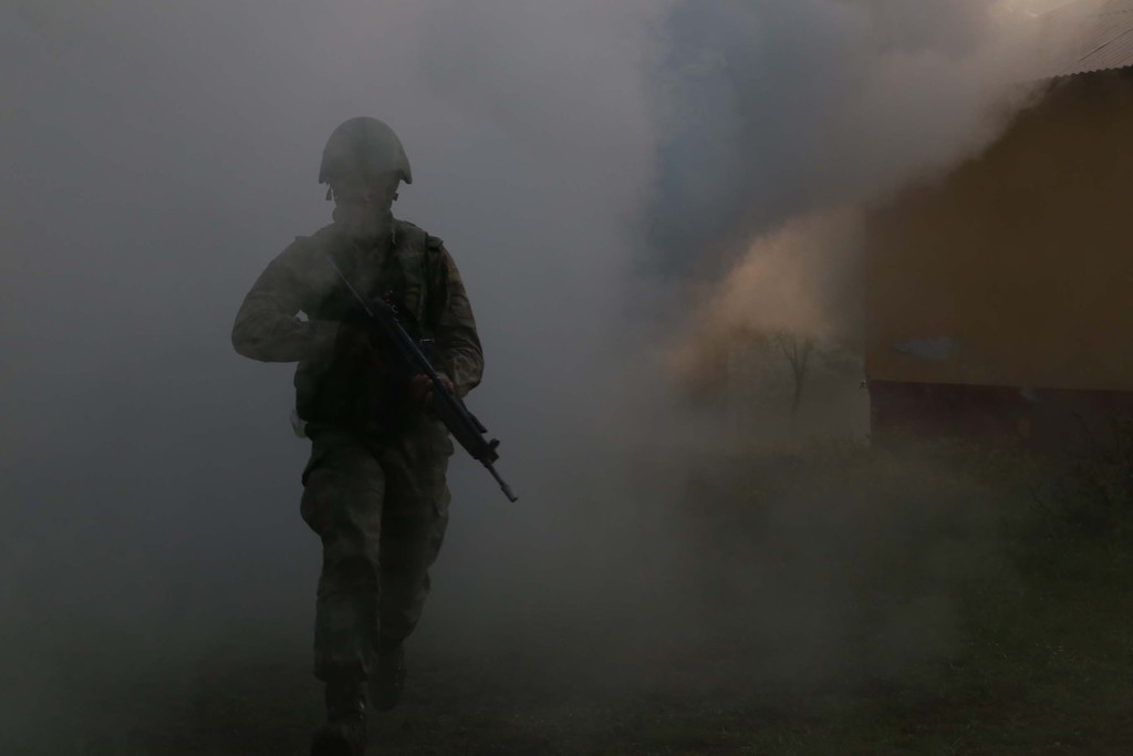 Komandolardan nefes kesen tatbikat - 549