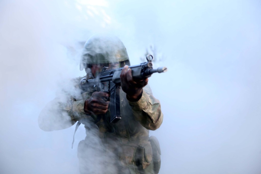 Komandolardan nefes kesen tatbikat - 534