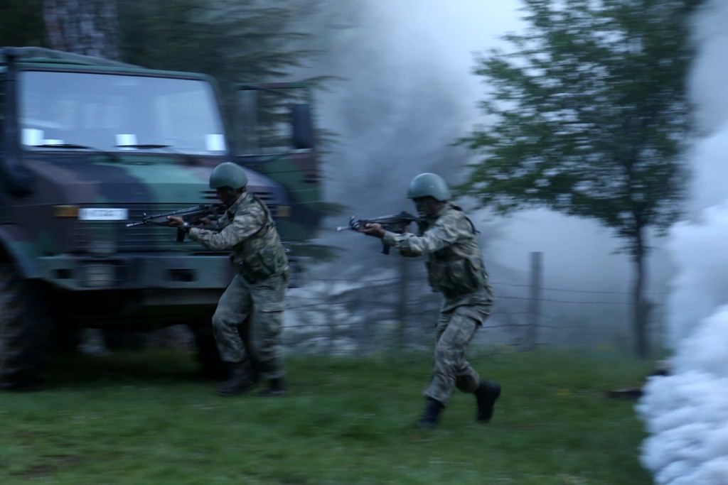 Komandolardan nefes kesen tatbikat - 722