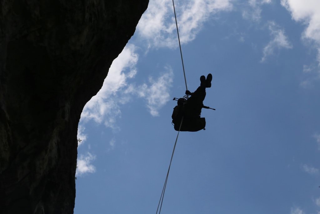 Komandolardan nefes kesen tatbikat - 626