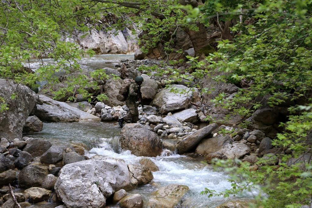 Komandolardan nefes kesen tatbikat - 535