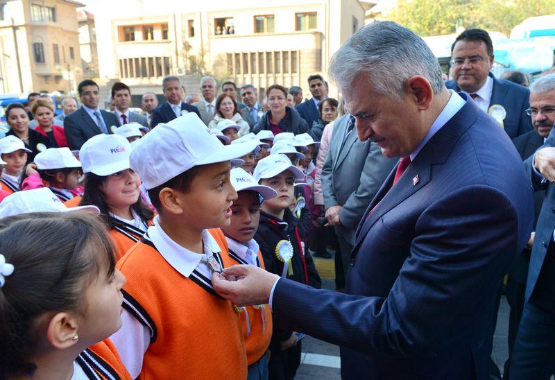 Binali Yıldırım kimdir? - 28