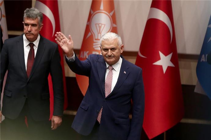 AK Parti Genel Başkanı ve Başbakan Adayı Binali Yıldırım - 10