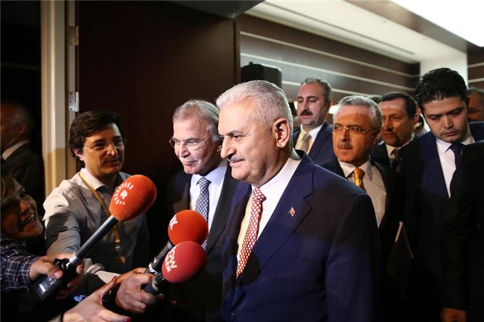 AK Parti Genel Başkanı ve Başbakan Adayı Binali Yıldırım - 12