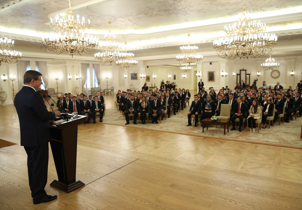 Davutoğlu, gençleri Çankaya Köşkü'nde ağırladı - 13