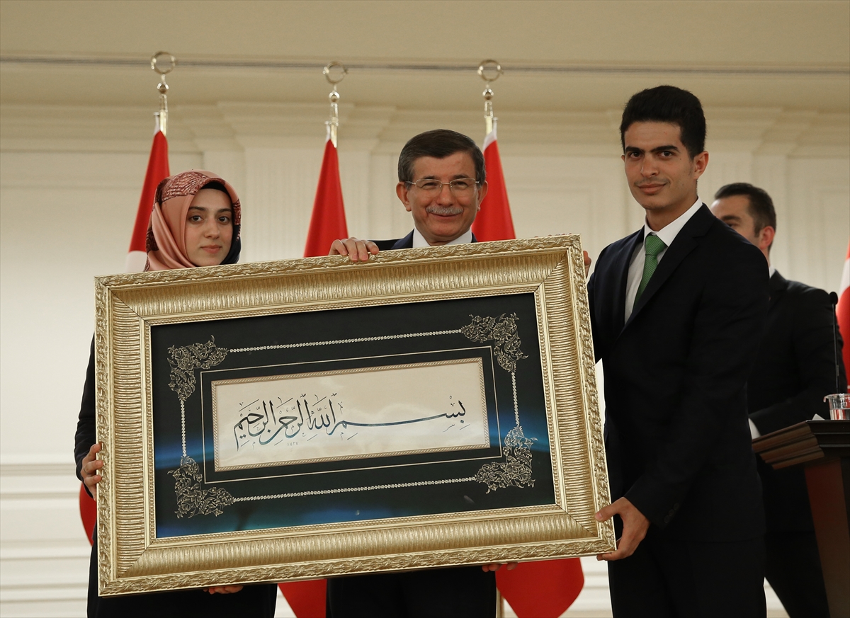 Davutoğlu, gençleri Çankaya Köşkü'nde ağırladı - 11