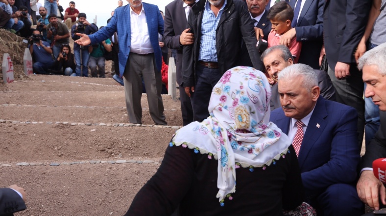 Binali Yıldırım Diyarbakır'da - 598