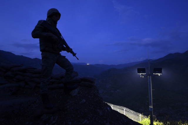 'Hudut kartalları' nöbette - 792