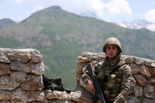 'Hudut kartalları' nöbette - 921