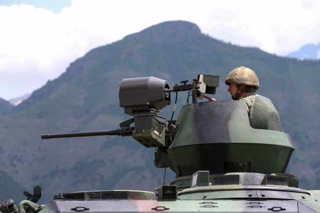 'Hudut kartalları' nöbette - 878