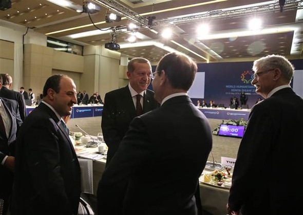 Dünya İnsani Zirvesi başladı - 2