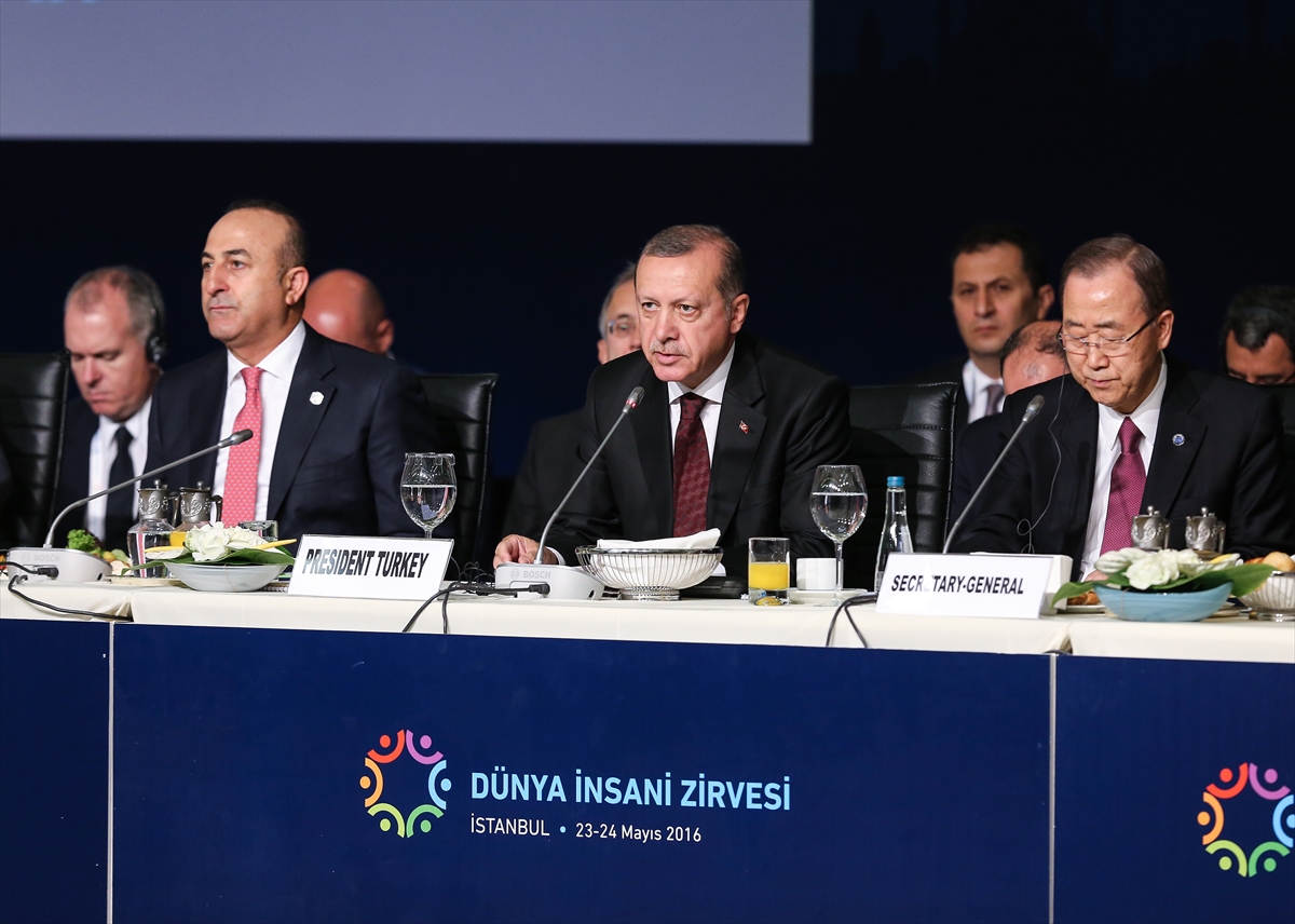 Dünya İnsani Zirvesi başladı - 38