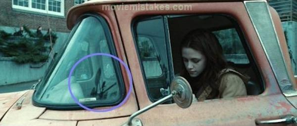 Filmlerdeki inanılmaz çekim hataları - 1