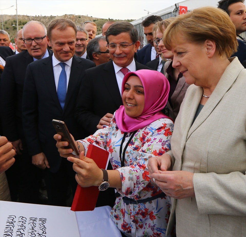 Fotoğraflarla Davutoğlu'nun Başbakanlıkta 21 ayı - 11