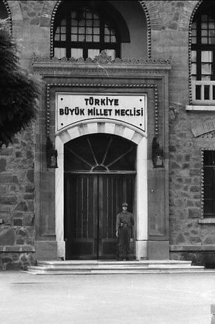 27 Mayıs darbesi - 32