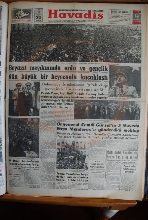 27 Mayıs 1960 gazete manşetleri - 645