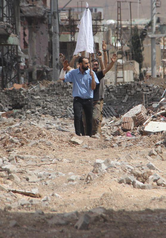 Nusaybin'de bir PKK grubu daha teslim oldu - 3