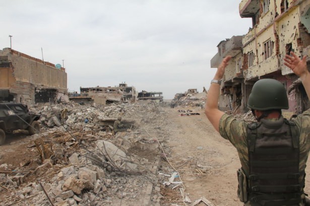Nusaybin'de bir PKK grubu daha teslim oldu - 35