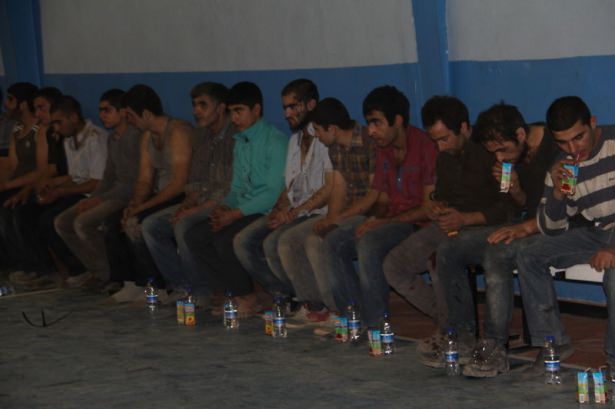 Nusaybin'de bir PKK grubu daha teslim oldu - 49