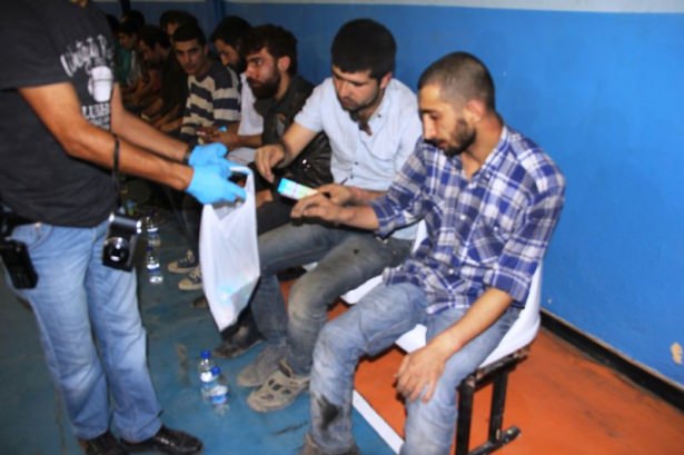 Nusaybin'de bir PKK grubu daha teslim oldu - 48