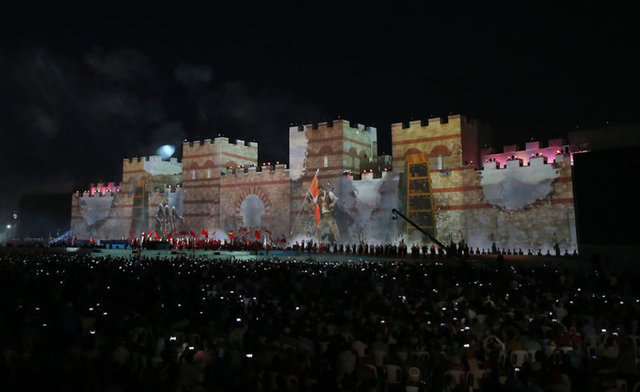 Fetih kutlamalarında dikkat çeken kareler - 57