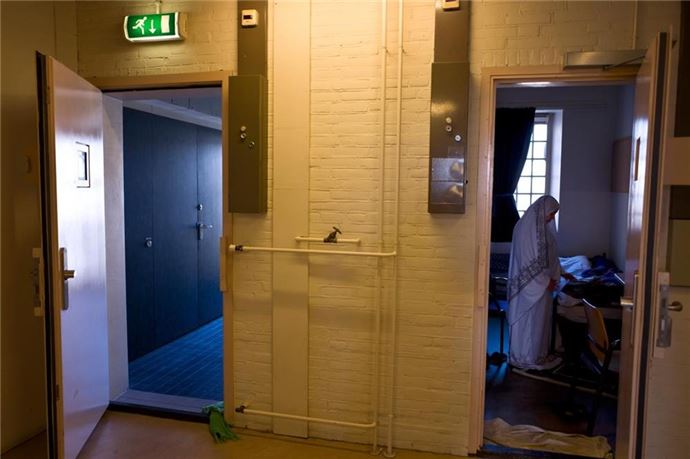 Boş hapishaneler mültecilerin evi oldu - 753