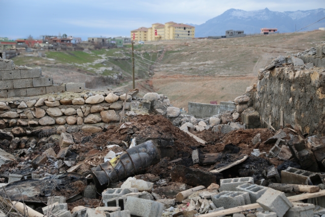 PKK'nın yeraltı tünelleri bulundu - 798