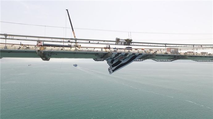 Osman Gazi'de ilk asfaltlama ve ilk bayrak - 681