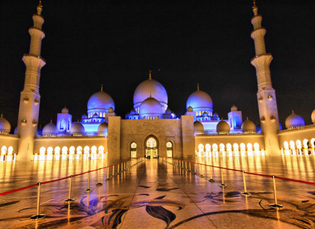 Dünyanın en büyük camileri - 16
