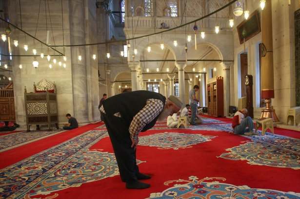 Yüsekovalılar ilk iftarı çadırda açtı - 7