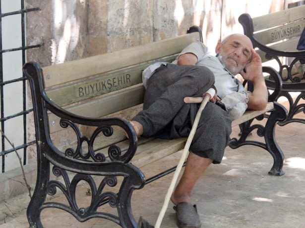 Yüsekovalılar ilk iftarı çadırda açtı - 15