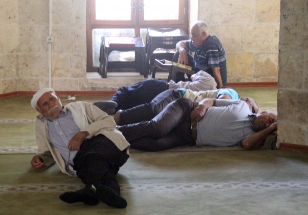 Yüsekovalılar ilk iftarı çadırda açtı - 12