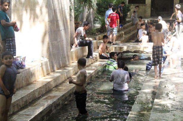 Yüsekovalılar ilk iftarı çadırda açtı - 28