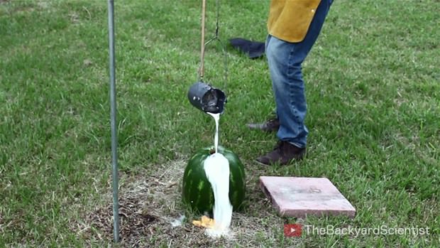 Karpuzun içine eritilmiş alüminyum dökülürse.. - 9