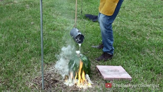 Karpuzun içine eritilmiş alüminyum dökülürse.. - 11