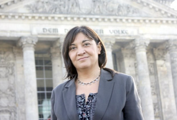 Almanya'da Ermeni tasarısını onaylayan Türk vekiller - 2