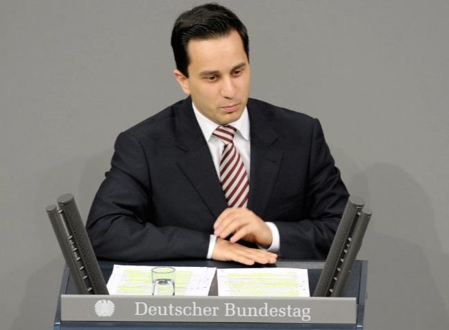 Almanya'da Ermeni tasarısını onaylayan Türk vekiller - 4