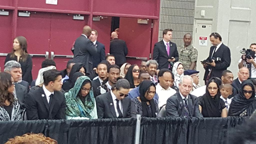 Muhammed Ali son yolculuğuna böyle uğurlandı - 3