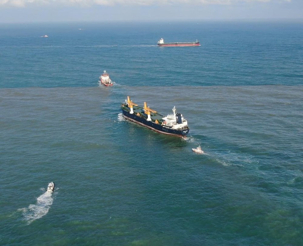 Riva'da sürüklenen kargo gemisi kurtarıldı - 2