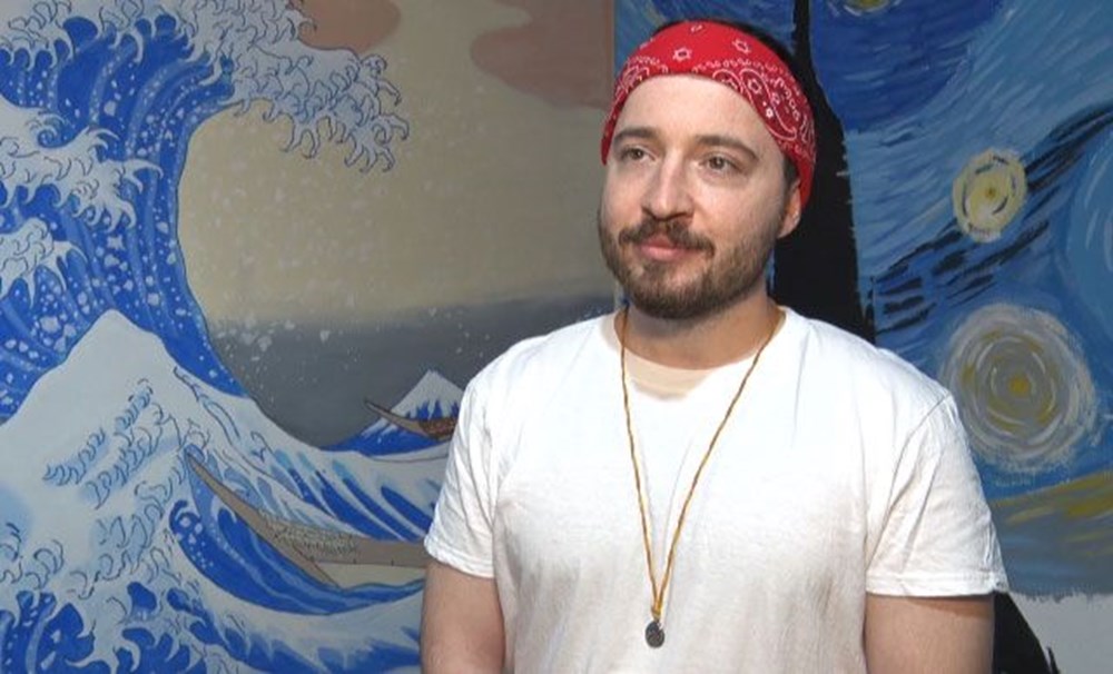 Türk gezgin milyon dolarlık eserleri karton bardaklara çizdi: 25 ülke, 50 şehir gezdi - 8