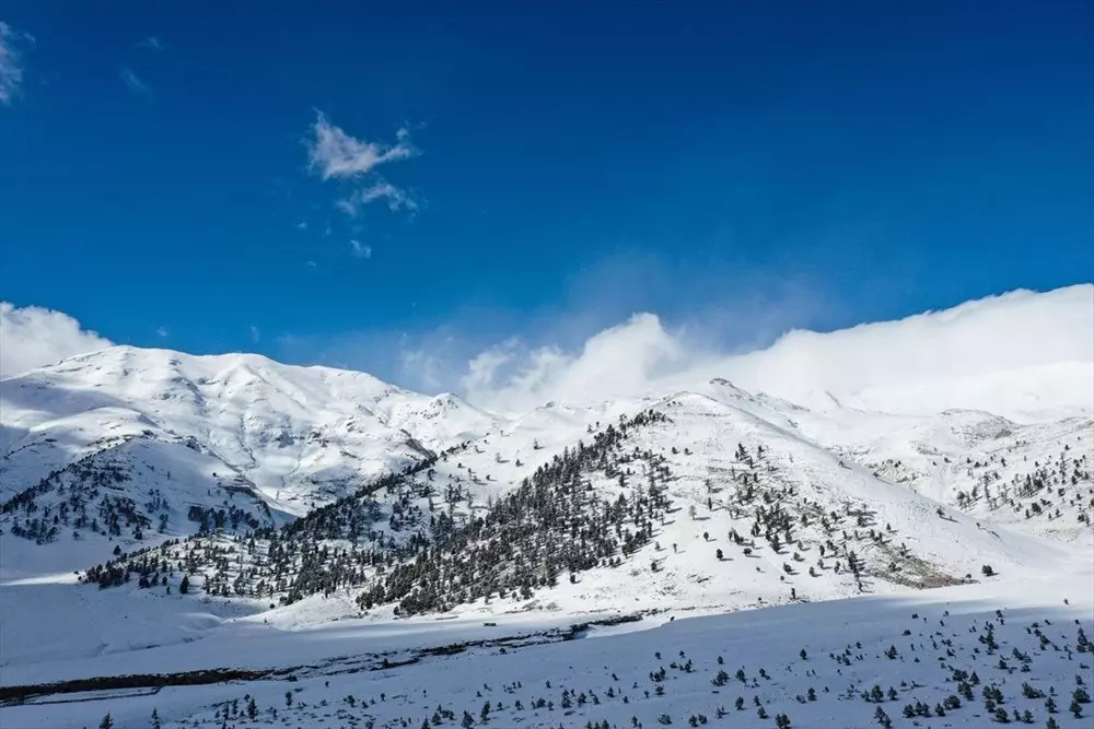 'Beyaz gelinliğini' giyen Toroslar doğa yürüyüşçülerinin gözdesi oldu - 6