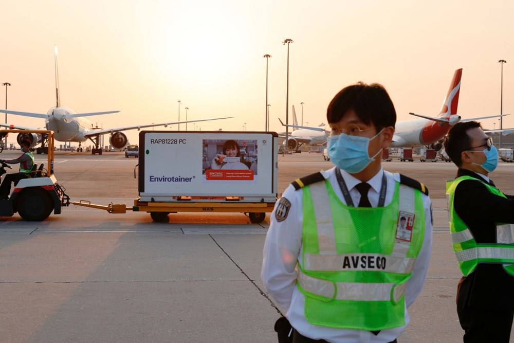 Koronavirüs salgını son beş haftadır küresel olarak küçülüyor: Nedeni aşılar mı? - 84312