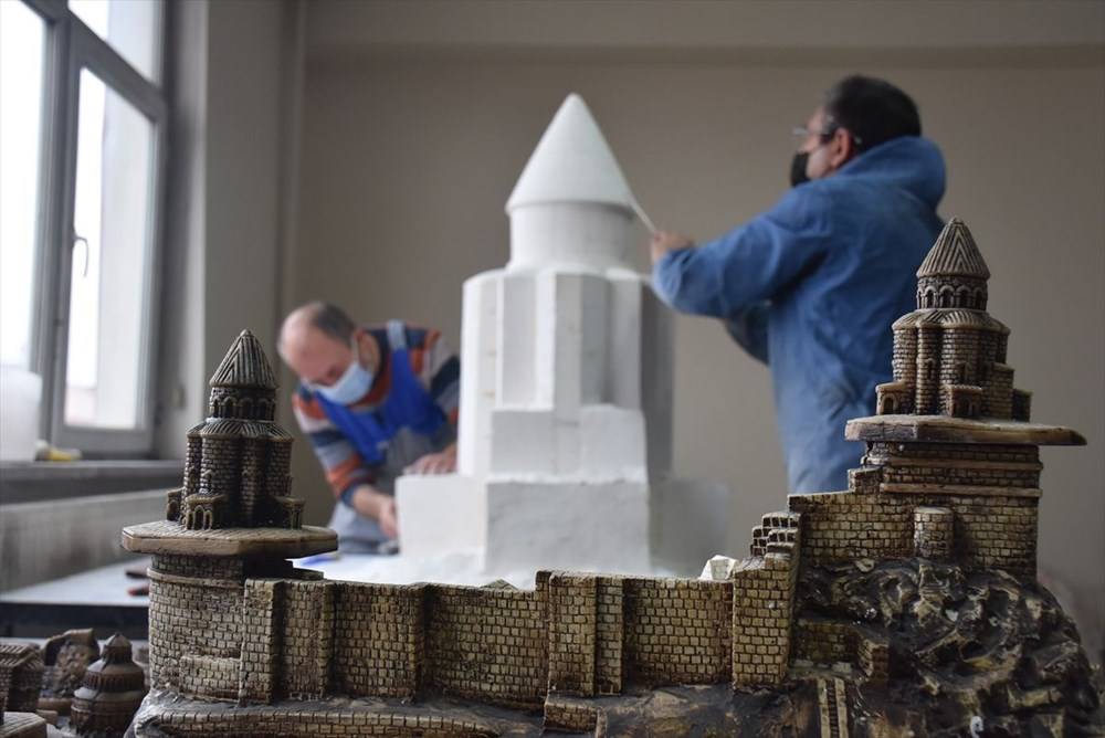 Kars'ın asırlık abide yapıları minyatüre dönüştü - 84452