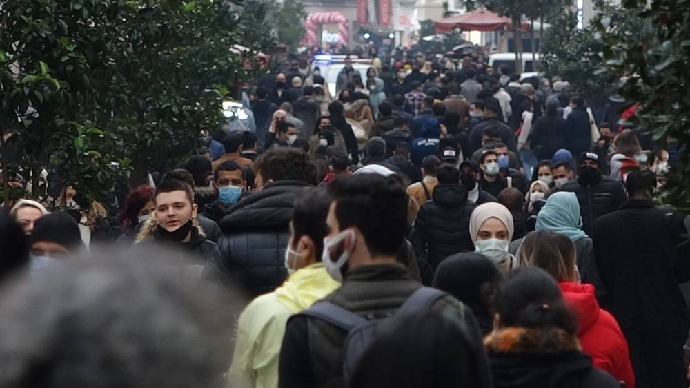 İstiklal Caddesi'nde yoğunluk - 84620