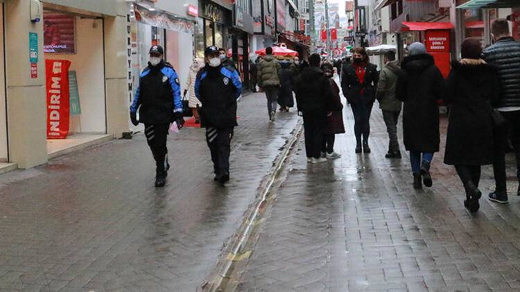 Koronavirüs vaka sayıları arttı… '2 maske takın' çağrısı - 8