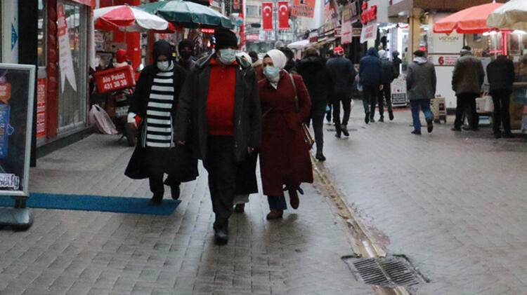 Koronavirüs vaka sayıları arttı… '2 maske takın' çağrısı - 9